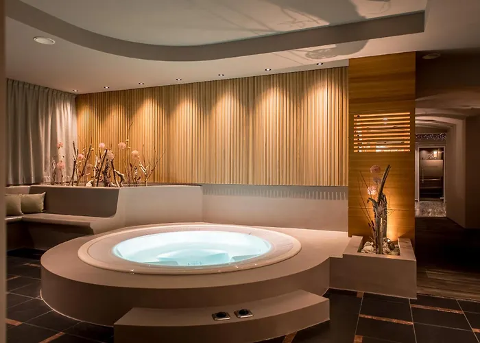 Hotel Post Alpine Cityflair Brunico