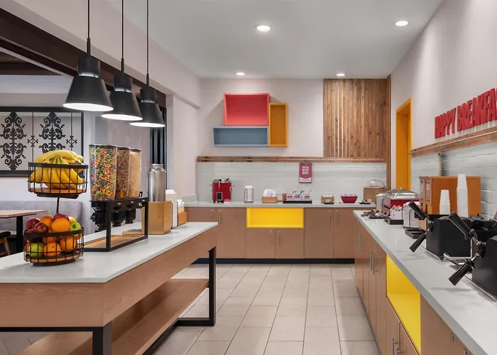 Hampton Inn & Suites Fresno
