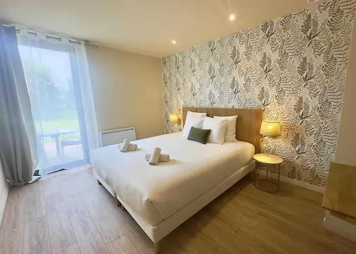 Gold Beach Hotel & Residence