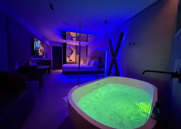 Nexos Motel Tamarineira (Adult Only)