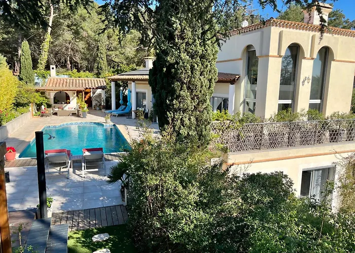 La VILLA des Cèdres&SPA, SUITE Premium, Naturiste Couples Only Agde