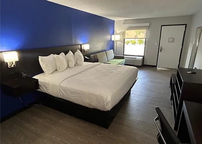 Rowland Hotels
