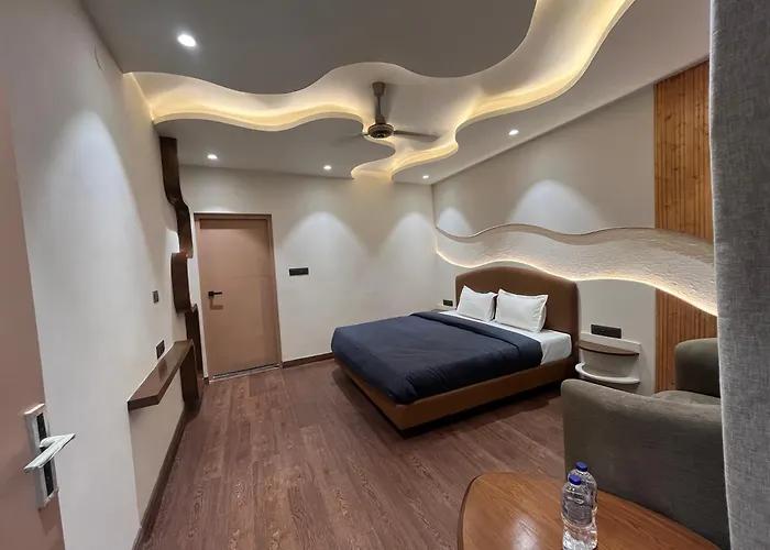 Bhimtal Hotels