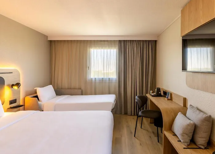 Le Blanc-Mesnil Hotels