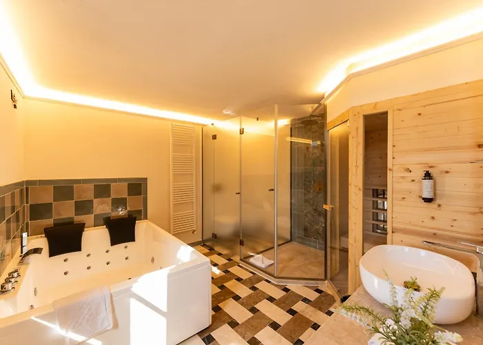 Hotel Borgo San Luigi Monteriggioni