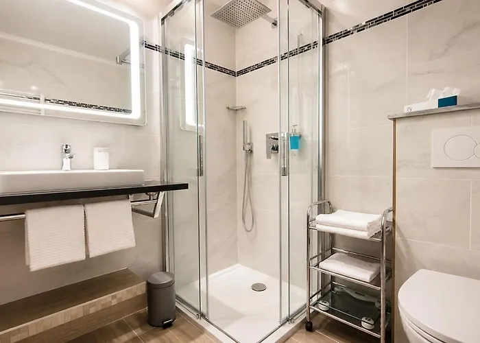 Flessenow Hotels