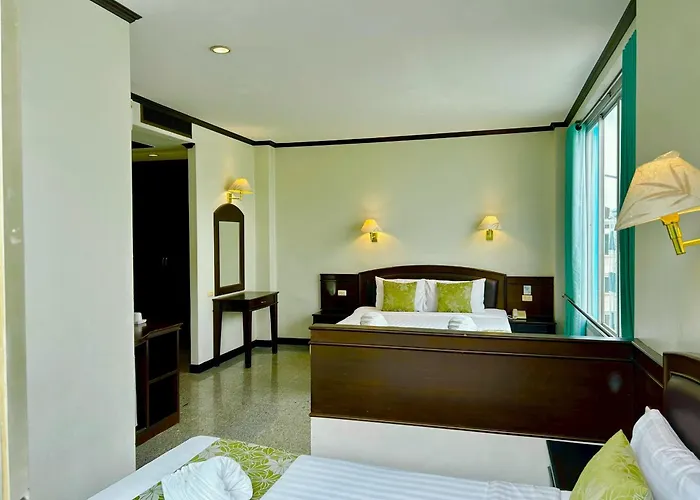 Green House Hotel