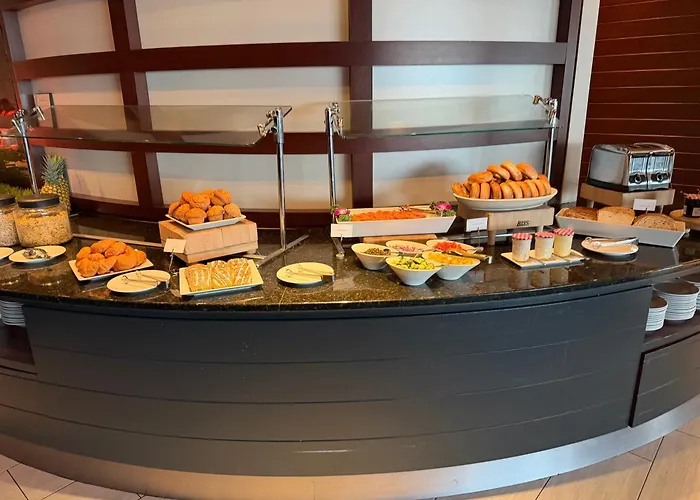 Renaissance Baltimore Harborplace Hotel