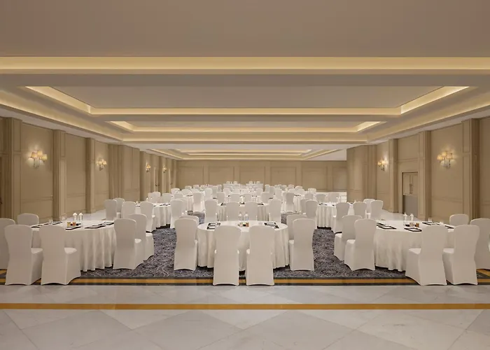 Surat Hotels