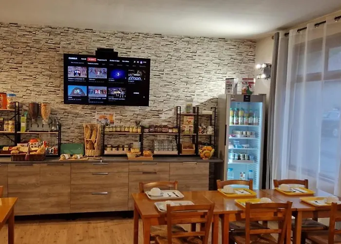 Figeac Hotels