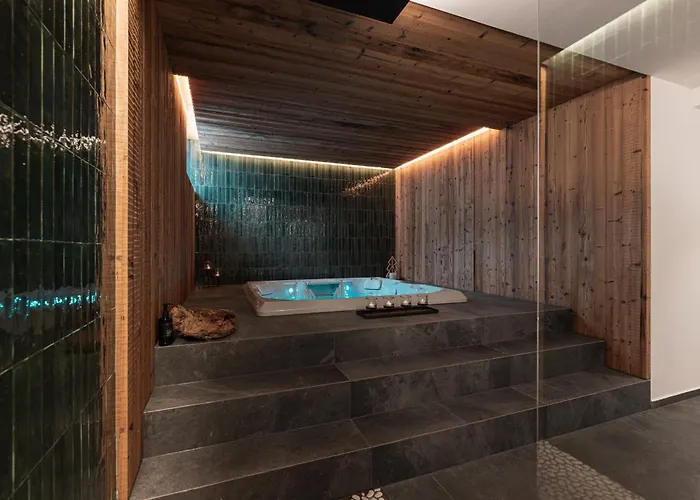 Hotel Alle Rose Family Inspired Garden And Spa Cavedago