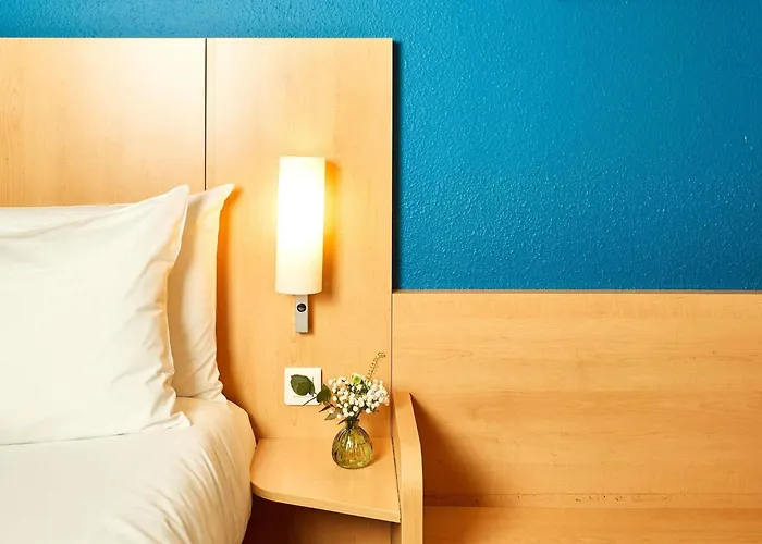 Hotel ibis Paris la Défense Esplanade à Courbevoie