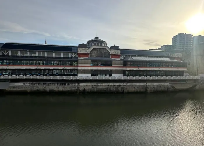 Pensión Boutique Caravan Cinema Bilbao