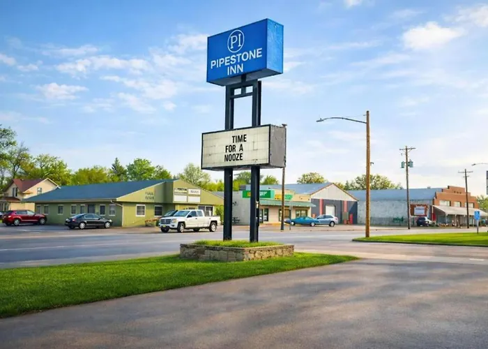Pipestone Hotels
