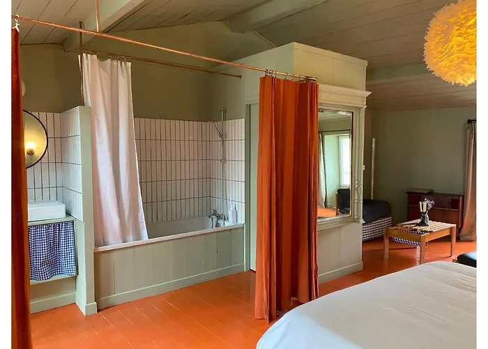 MAISON MATEJEWSKI chambre d'hôtes avec jardin Blaye
