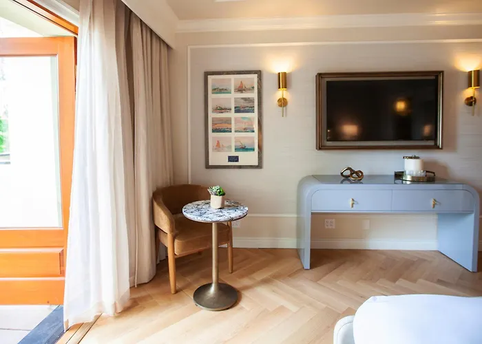 Greenwich Hotels