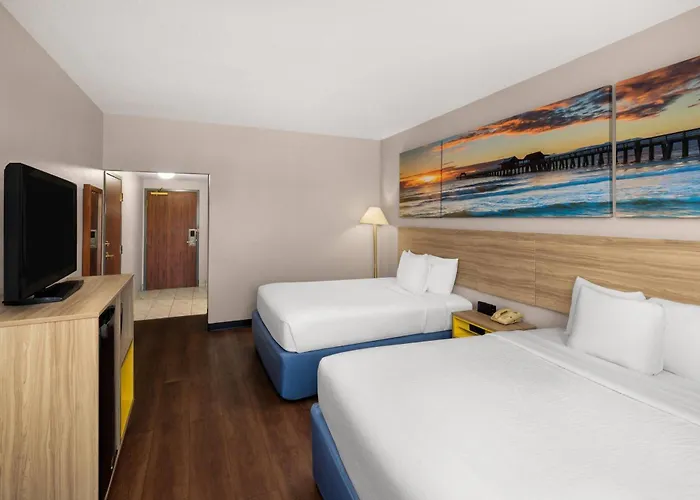 Days Inn By Wyndham Phenix City Near Fort Benning