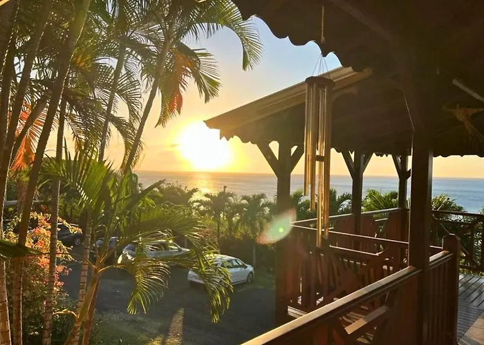 Deshaies Hotels