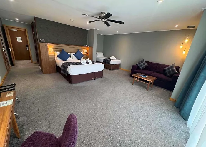 Luss Hotels