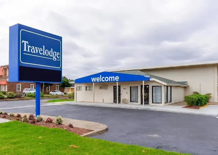 Travelodge By Wyndham Norfolk Airport