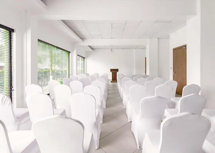Hotel Ibis Styles Accra Airport
