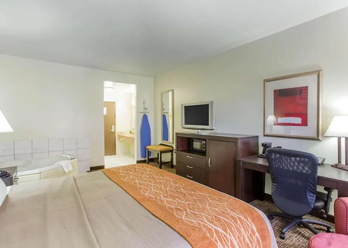 Comfort Inn Franklin Highway 96