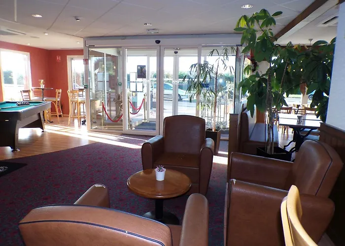 Hotels in Albert