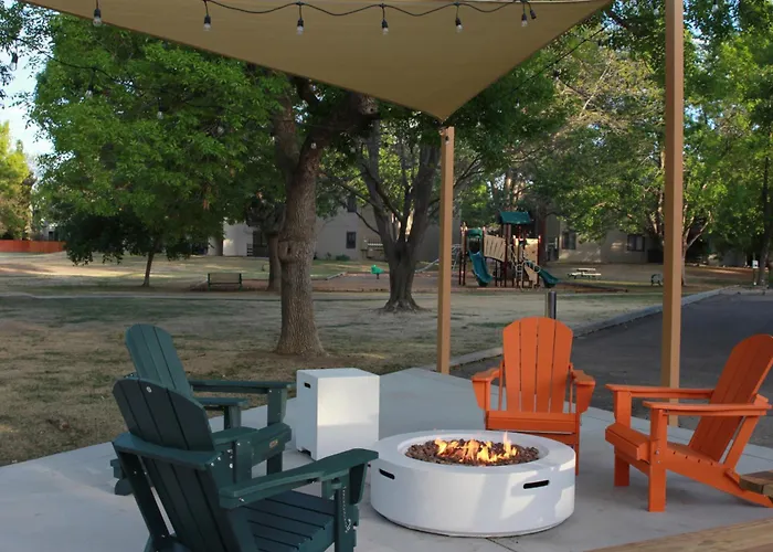 Boulder Twin Lakes Inn