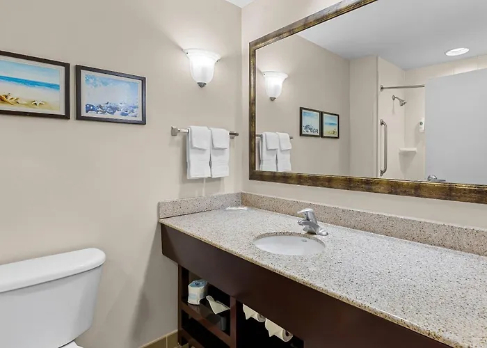 Edinboro Hotels