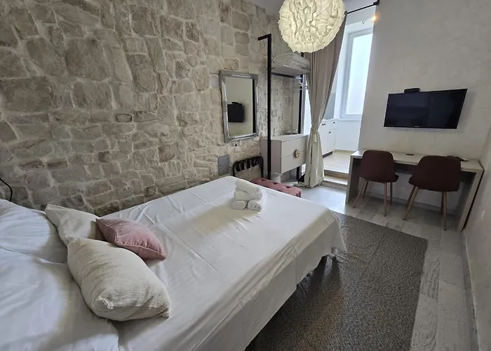 Center Studios Apartments Pula