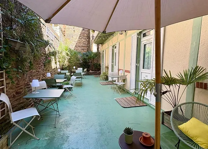 Hotels in La Selle-Craonnaise