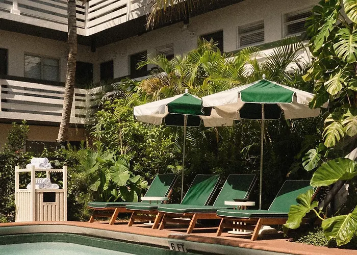 Perroquet Hotel