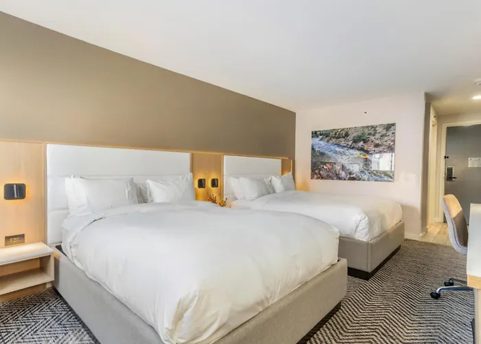 Edwards Hotels