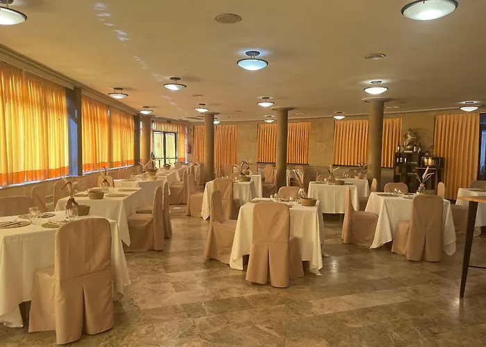 Hotel Helmántico Villares de la Reina
