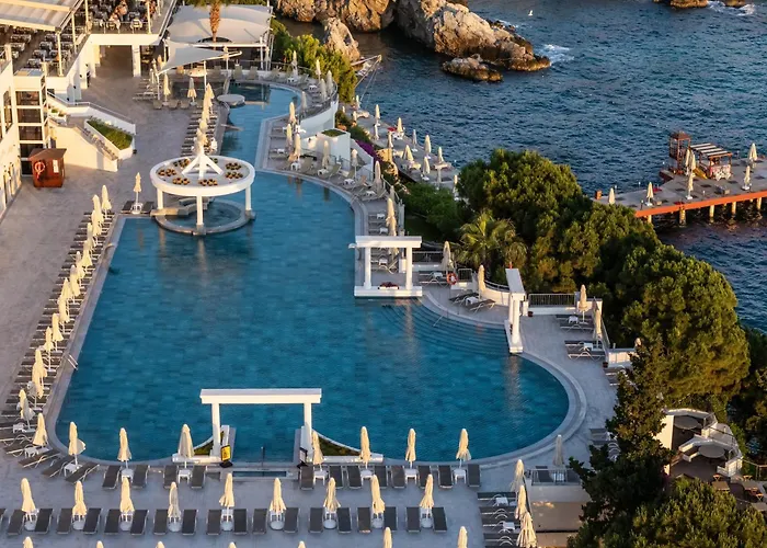 Korumar Hotel Deluxe Kuşadası