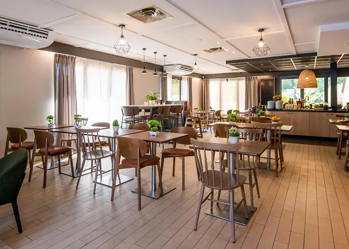 Wasquehal Hotels