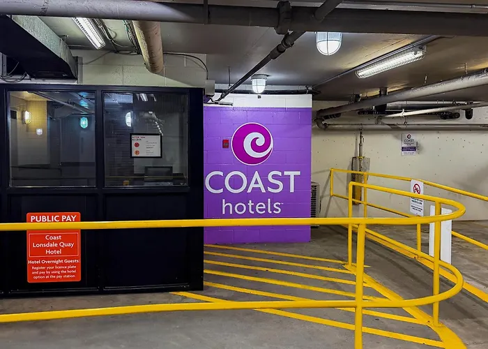 Coast Lonsdale Quay Hotel