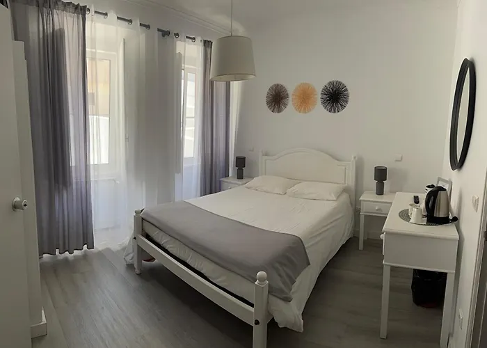 Casa De Hospedes D. Maria Parreirinha