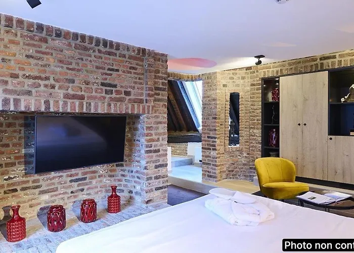 Les Tanneurs Hotel Namen