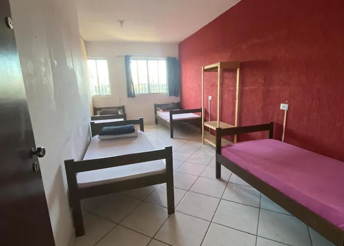 Hostel Salus Barueri