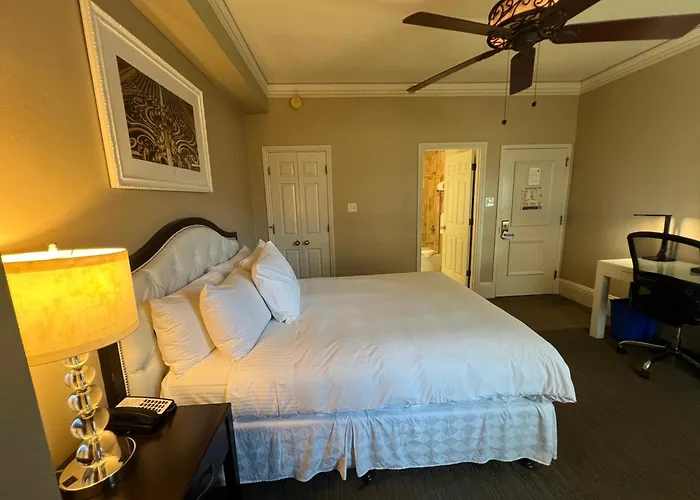 Kensington Park Hotel
