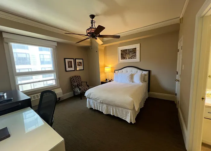 Kensington Park Hotel