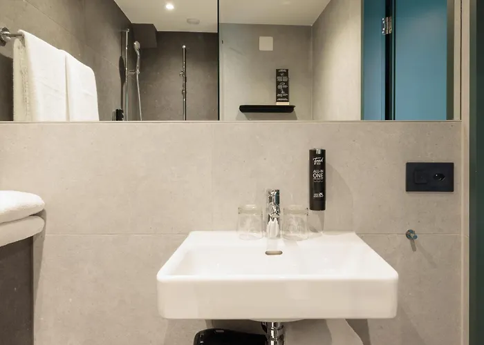 Fred Hotel Leonhardstrasse - Mobile Check-In Zúrich