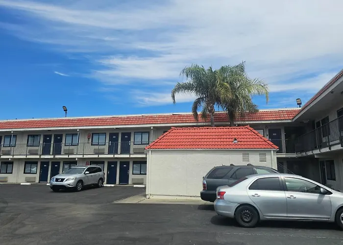 Motel 6-Fresno, Ca - Blackstone South