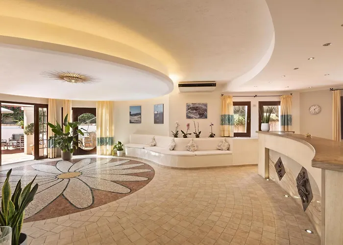 Hotels in Baja Sardinia