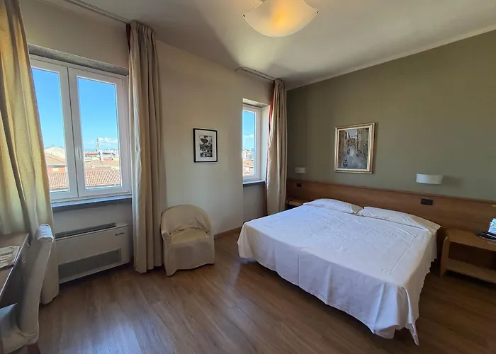 Hotel Lux Alessandria
