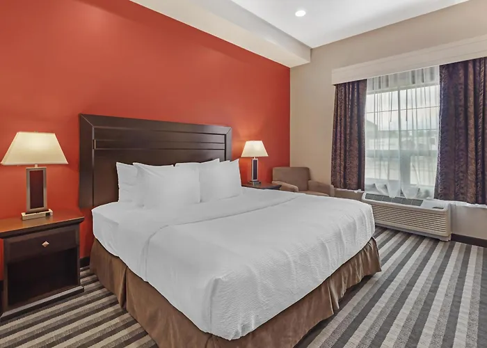 Lloydminster Hotels With Pool