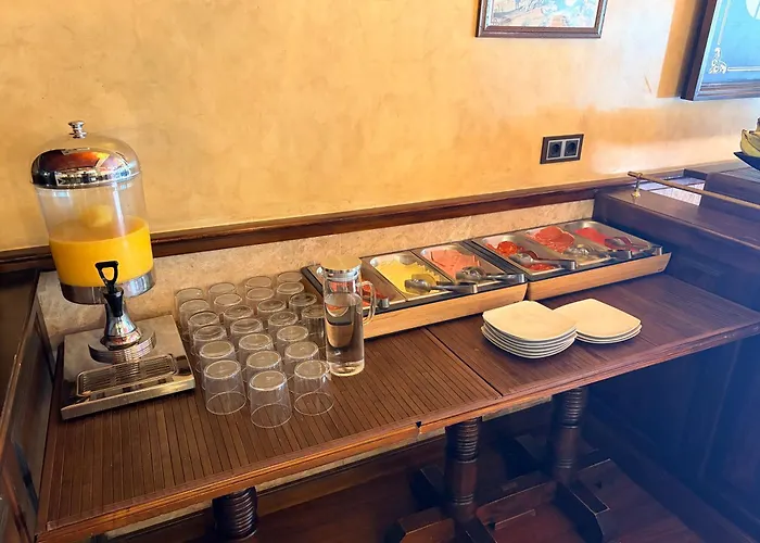 Hostal Juan Carlos Carboneras