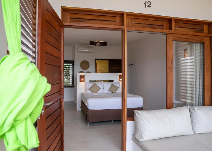 Windtown Beach Hotel