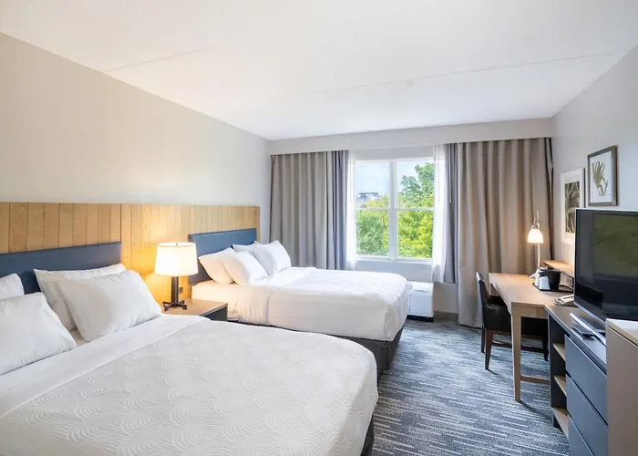 Bellwood Hotels
